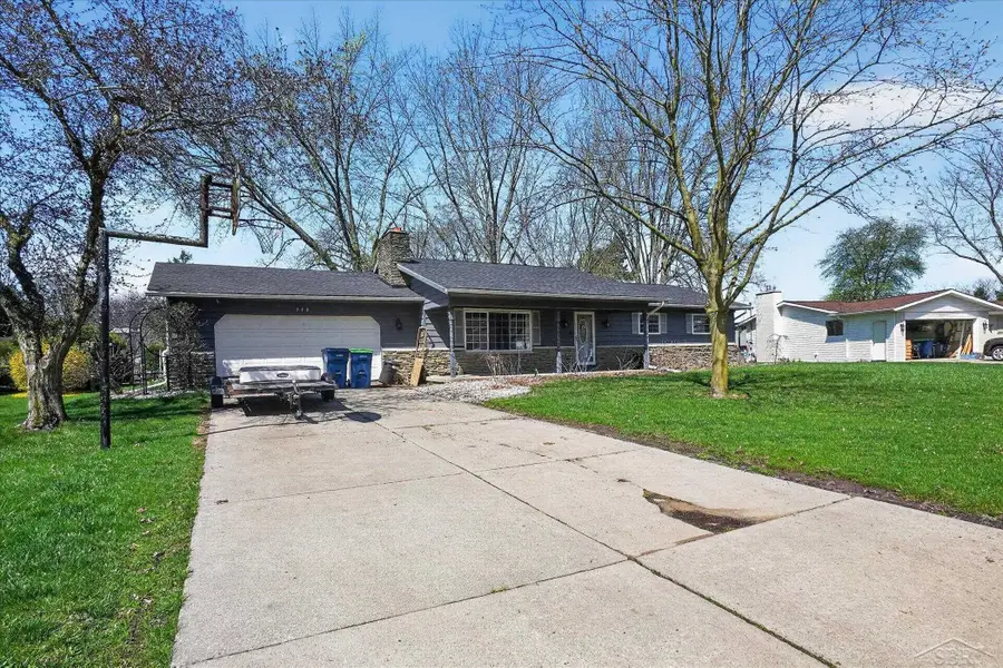 340 Winthrop LN, Saginaw, MI 48638 - #2