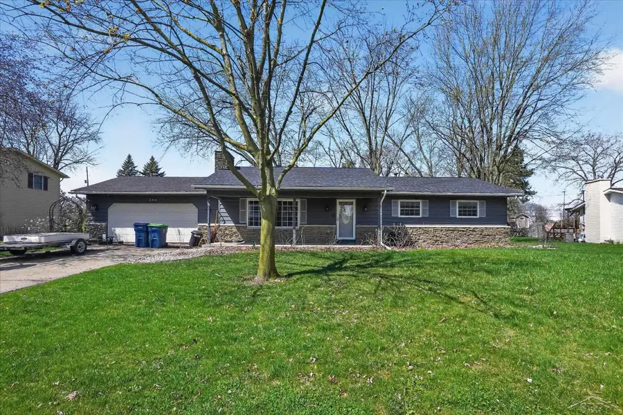 340 Winthrop LN, Saginaw, MI 48638 - #3