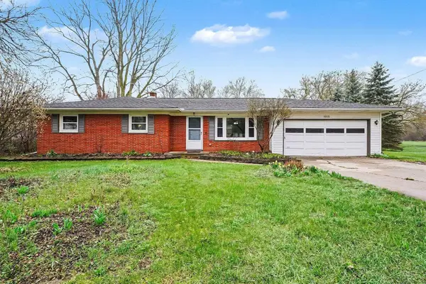 1555 Schust RD, Saginaw, MI 48604