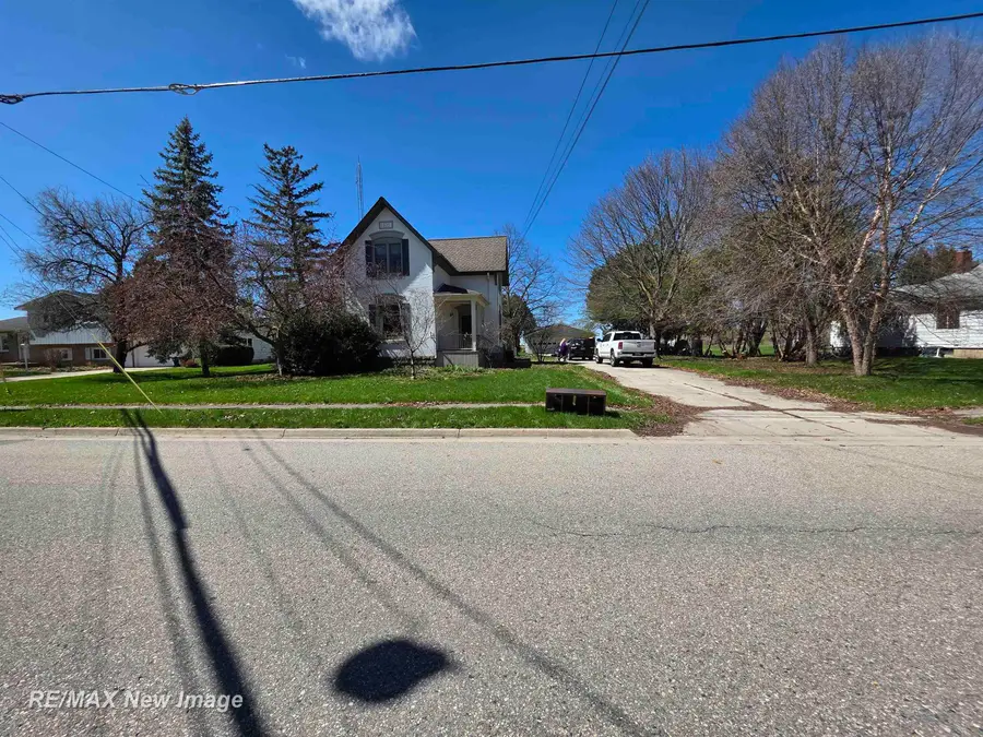 184 S Main ST, Elkton, MI 48731 - #2