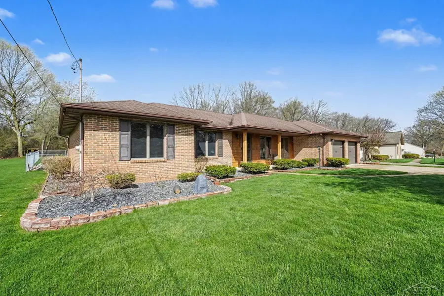 1329 Woodnoll DR, Flint, MI 48507 - #3