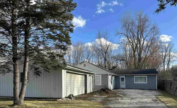 4654 King RD, Saginaw, MI 48601