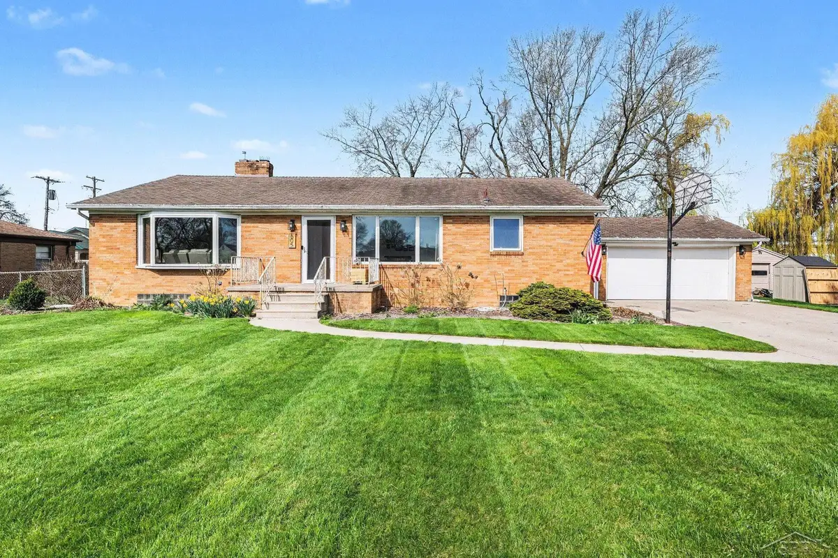 605 Webb DR, Bangor, MI 48706 - #1