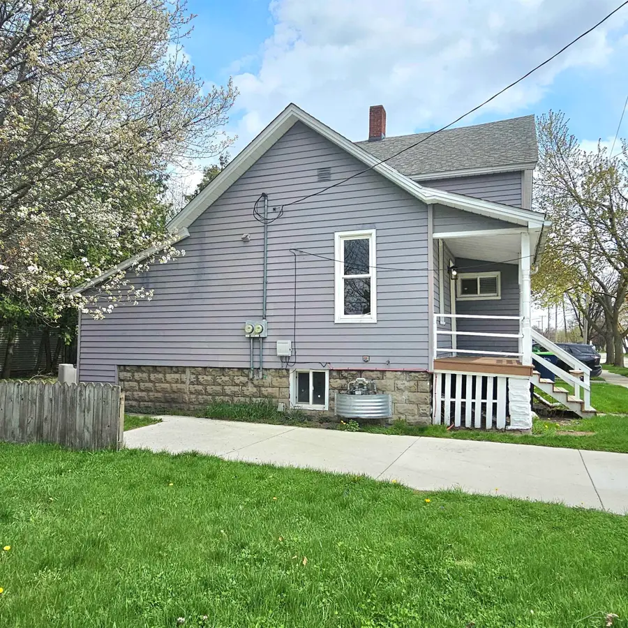 1307 18th ST, Bay City, MI 48708 - #2