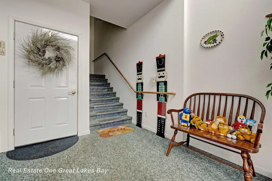 1015 E Lincoln ST, East Tawas, MI 48730 - #3
