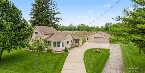 1758 S River RD, Saginaw, MI 48609