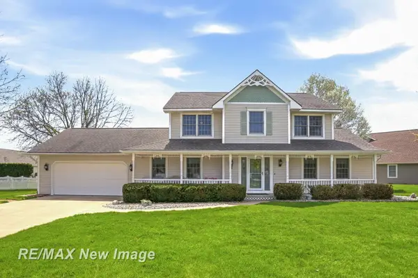9151 Heatherfield LN, Saginaw, MI 48609