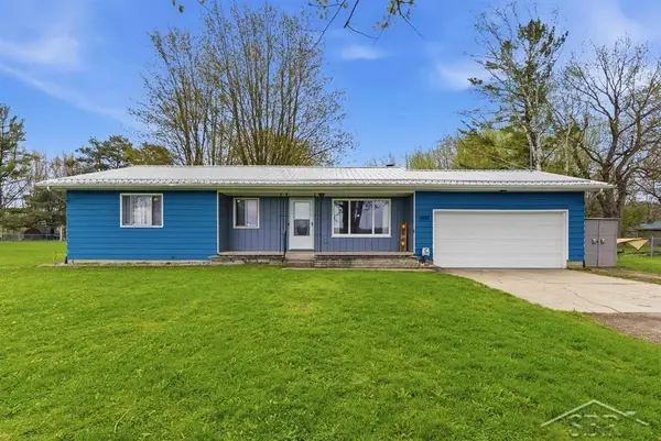 1559 S Grey RD, Midland, MI 48640