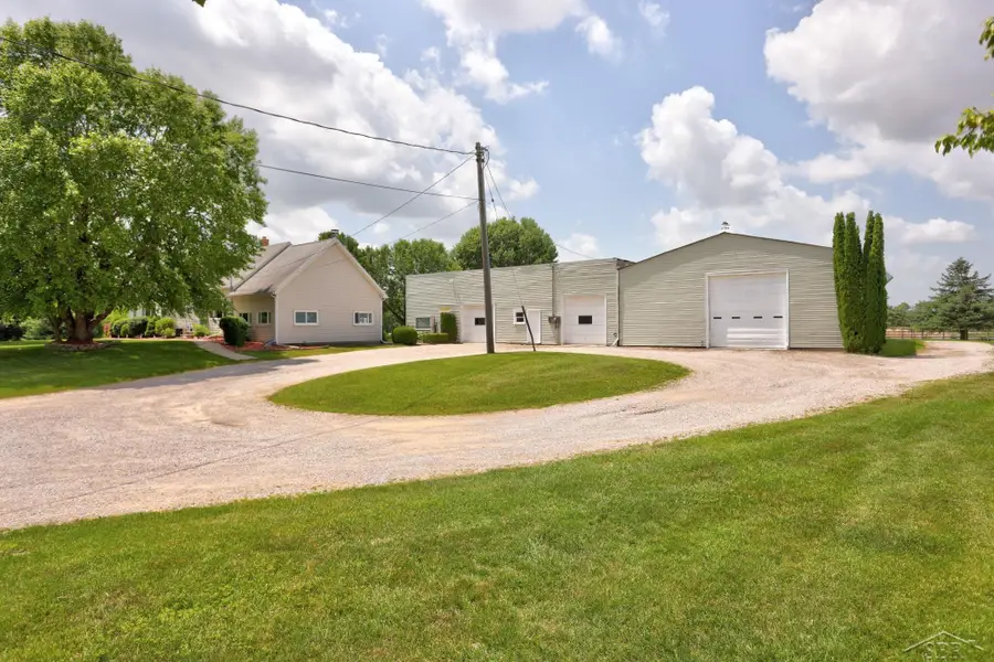7165 Hospital RD, Freeland, MI 48623 - #2