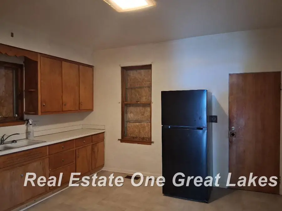 2409 Wilkins ST, Saginaw, MI 48601 - #3