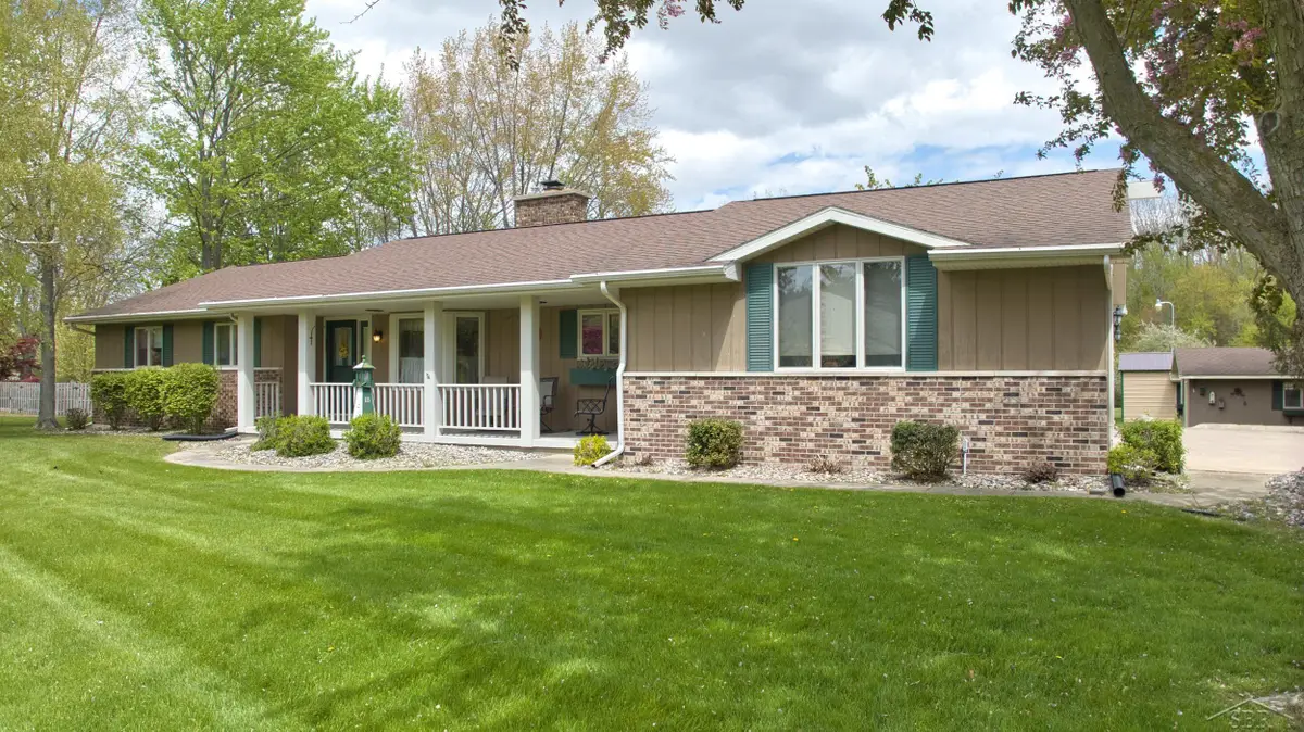 5220 N River RD, Freeland, MI 48623 - #1