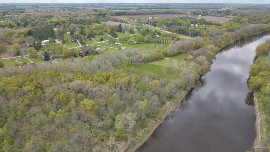 5220 N River RD, Freeland, MI 48623 - #2