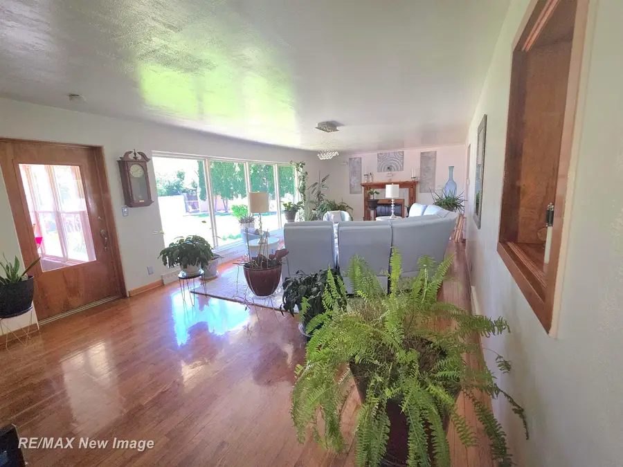 77 Elmview CT, Saginaw, MI 48602 - #3