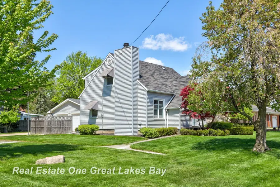 1835 Hemmeter RD, Saginaw, MI 48638 - #3
