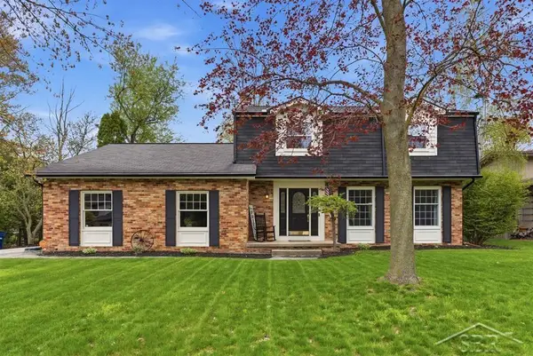 1301 Whitehall ST, Midland, MI 48642