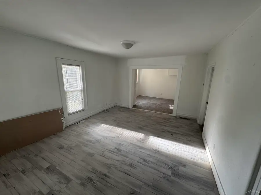 1338 Sears ST, Saginaw, MI 48601 - #2