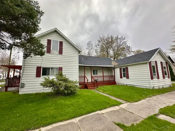 400 S Kiesel ST, BayCity, MI 48706