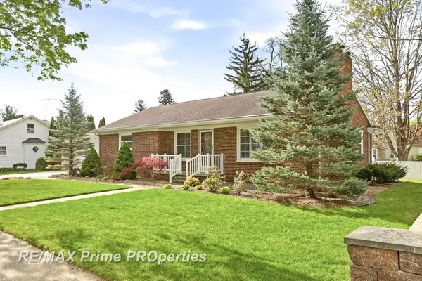 725 W Frank ST, Caro, MI 48723