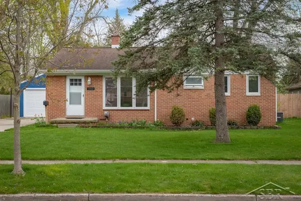 1310 Corrinne, Midland, MI 48642