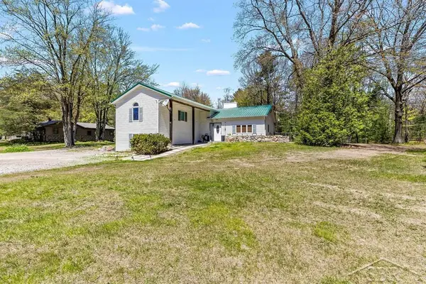 3901 E Monroe RD, Midland, MI 48642