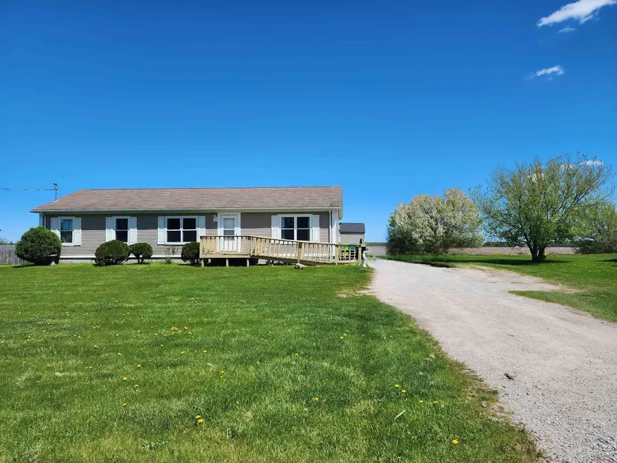 3727 S Garfield RD, Auburn, MI 48611 - #2