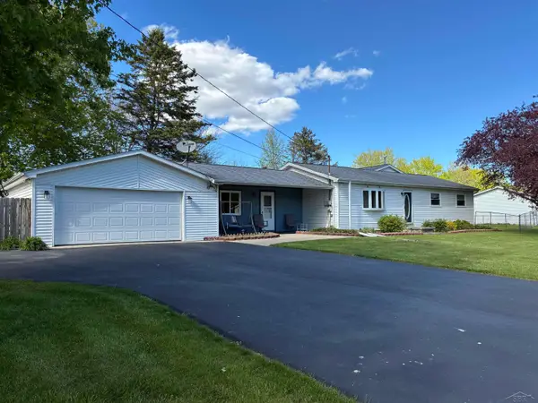 7178 London DR, Saginaw, MI 48609