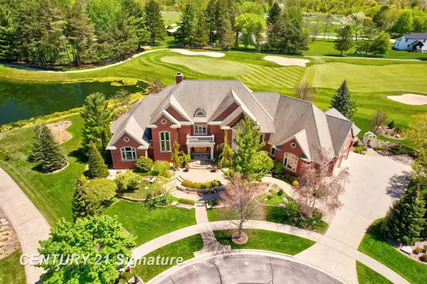 8 Appleshire CT, Freeland, MI 48623