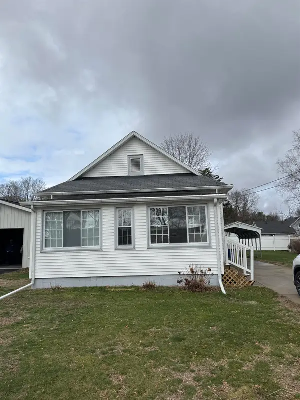 624 Baltic RD, StCharles, MI 48655