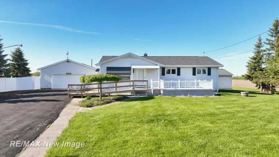 3520 W Kochville RD, Saginaw, MI 48604 - #3