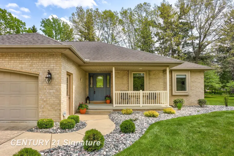 2368 Durham DR, Saginaw, MI 48609 - #2