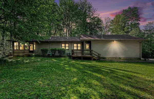 1038 E freeland RD, Midland, MI 48637
