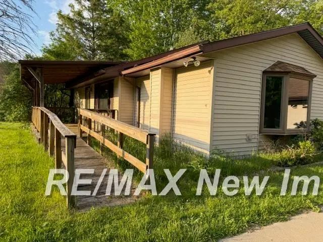 803 S Woodcock RD, Midland, MI 48640 - #3