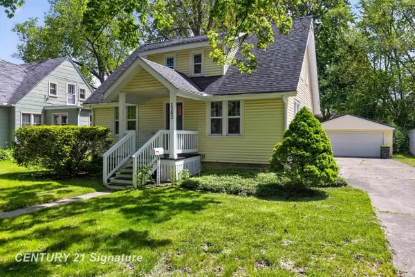 1202 Jerome ST, Midland, MI 48640