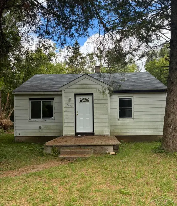 4415 Hiland ST, Saginaw, MI 48601