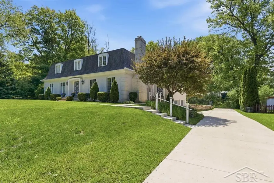 2109 Dilloway DR, Midland, MI 48640 - #3