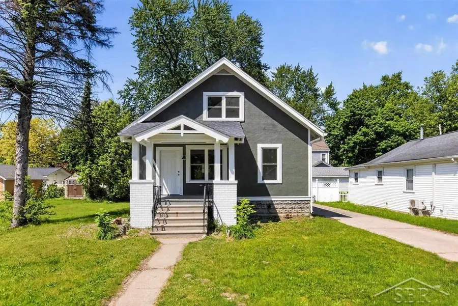 2407 Fairview ST, Bay City, MI 48708 - #2