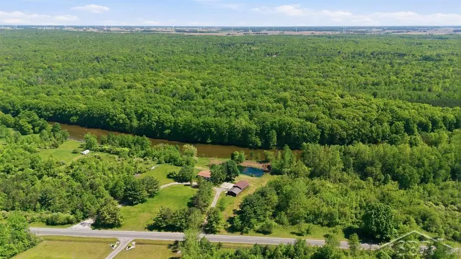 1777 W Pine River RD, Breckenridge, MI 48615 - #2