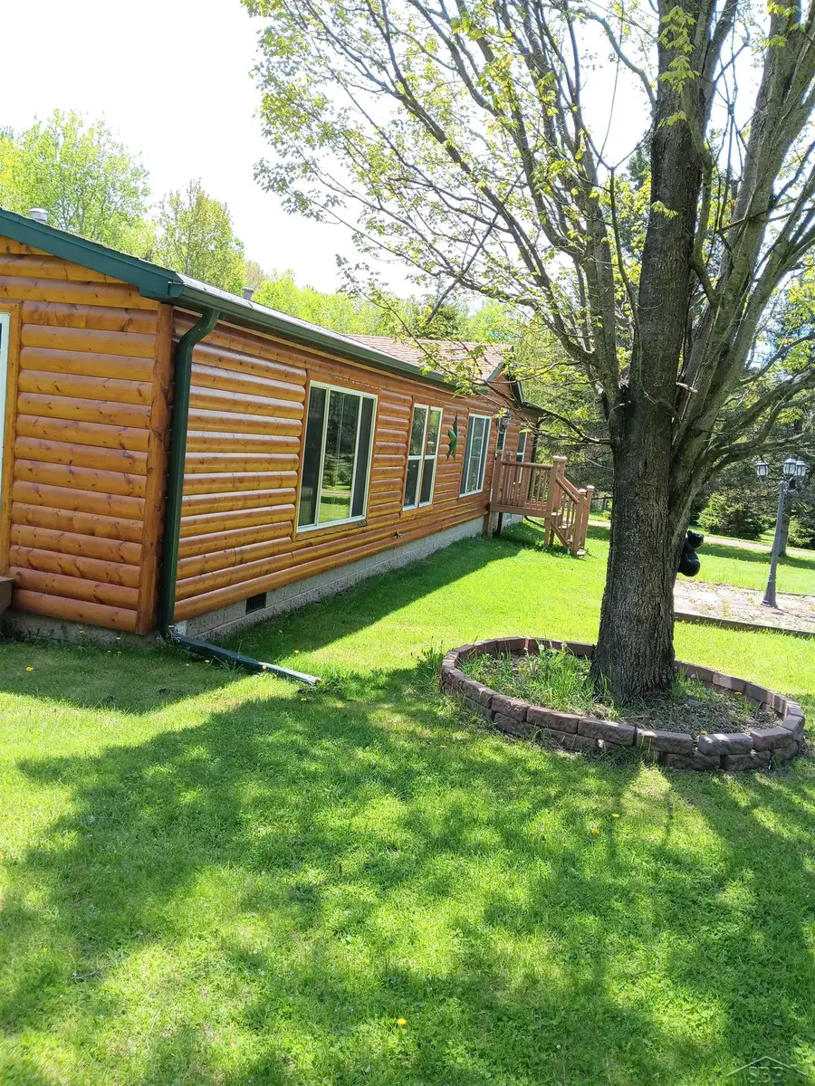 8 W County Rd 424 RD, Gaastra, MI 49927 - #3