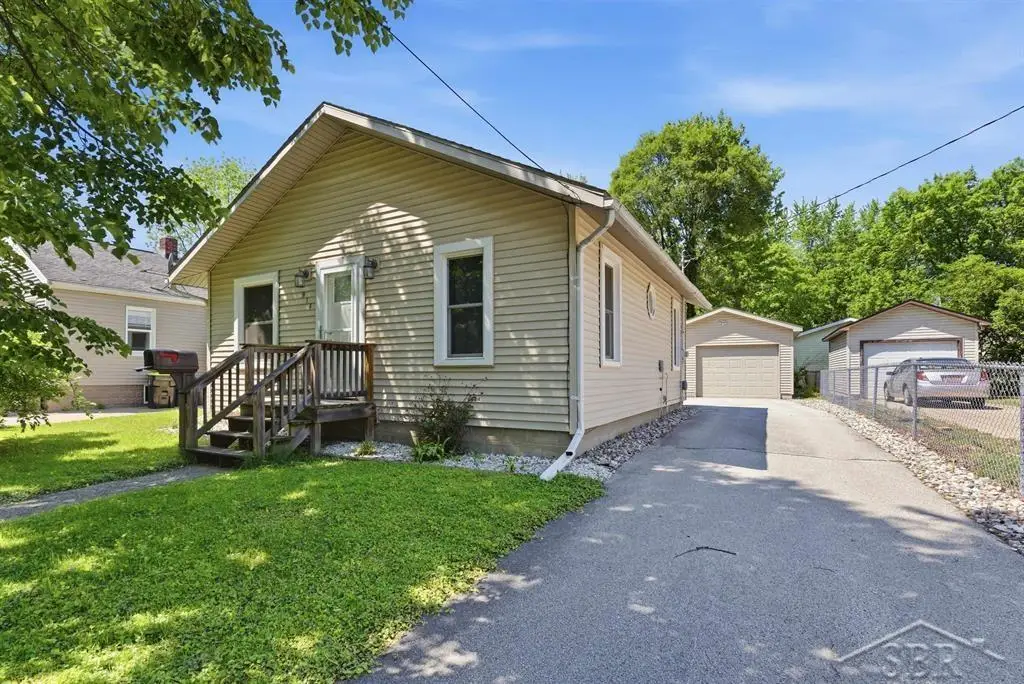 914 W Collins ST, Midland, MI 48640 - #1