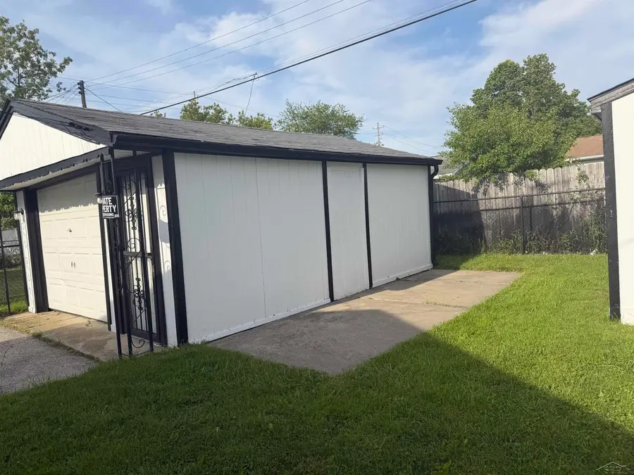 616 S 21st ST, Saginaw, MI 48601 - #2