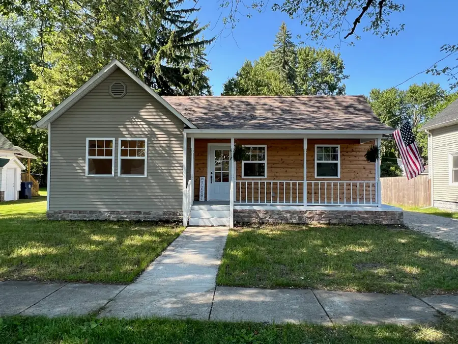 427 Cedar ST, Breckenridge, MI 48615 - #2