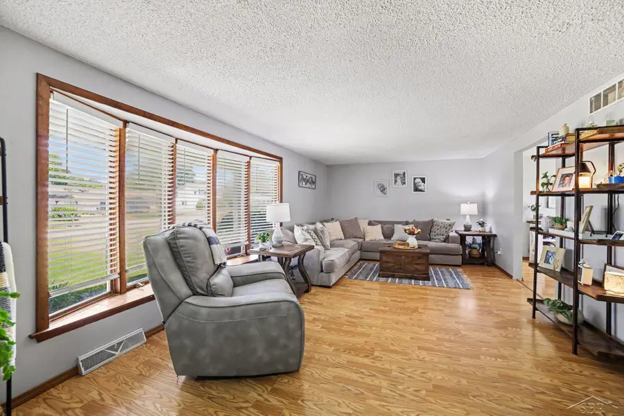 660 Plymouth, Saginaw, MI 48638 - #3