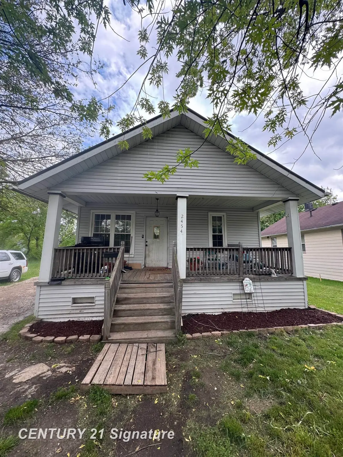2454 N Oakley ST, Saginaw, MI 48602 - #1