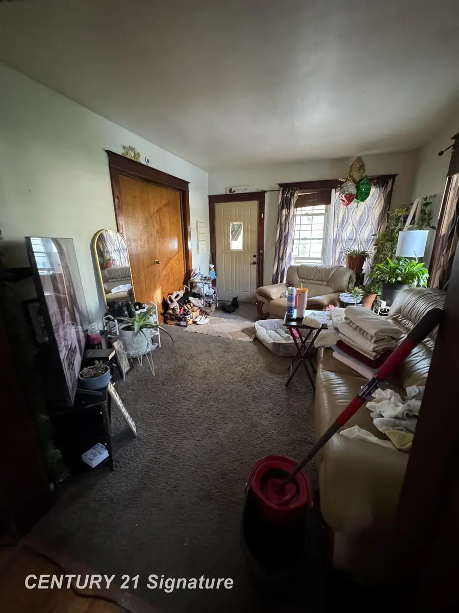2454 N Oakley ST, Saginaw, MI 48602 - #3