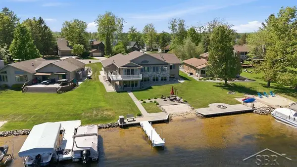 4984 Dunbar CT, Gladwin, MI 48624