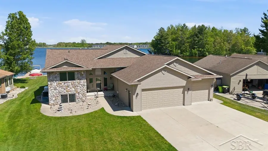 4984 Dunbar CT, Gladwin, MI 48624 - #2