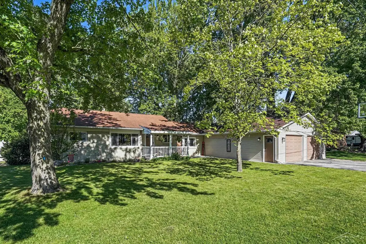 1225 Harding RD, Essexville, MI 48732 - #1