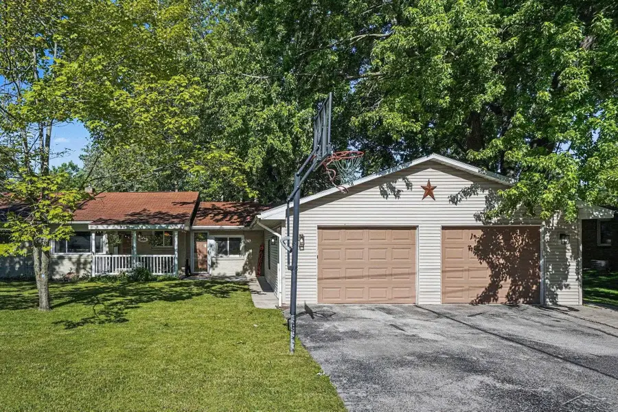 1225 Harding RD, Essexville, MI 48732 - #2
