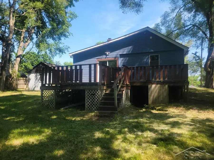 512 Cole Street RD, Saint Louis, MI 48655 - #3