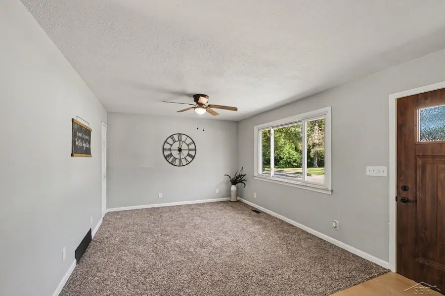 3328 Cobb ST, Midland, MI 48642 - #2